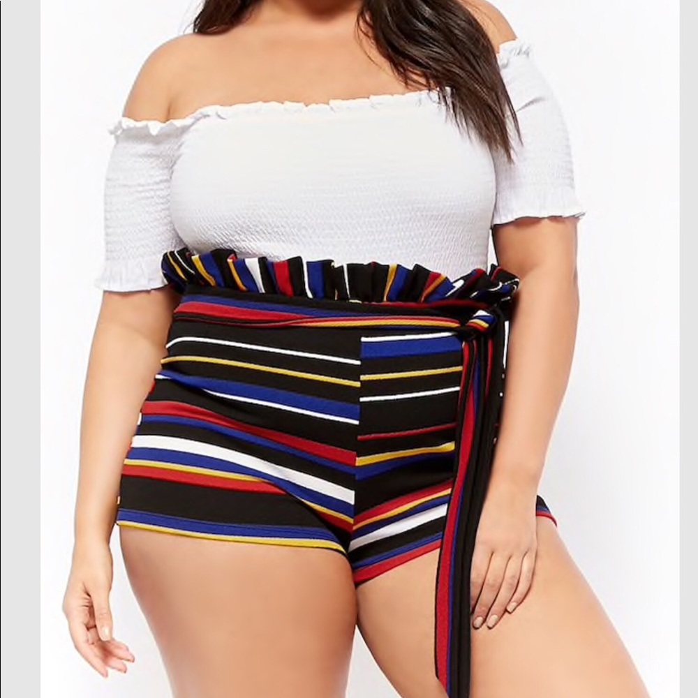 Plus size Cute high waisted paper bag shorts NWOT